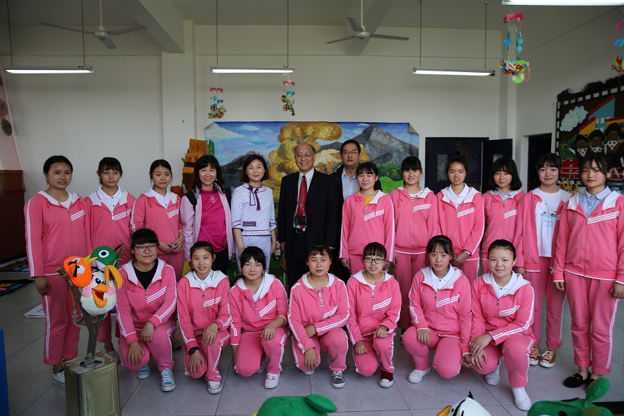 台湾树人高级家事商业职业学校校长一行到校交流访问